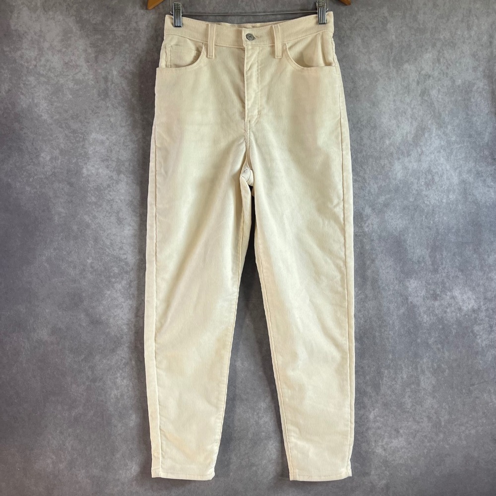 Levi's High Waisted Mom‎ Jean Womens 28 Cream Corduroy Tapered Pants 26986-0047